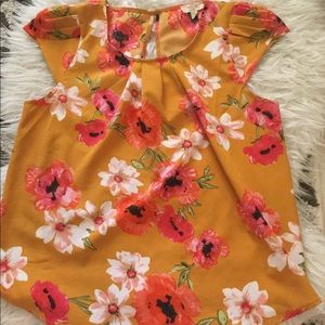 Brand NEW orange 🍊 shirt